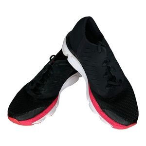 Under Armour‎ Black Athletic Shoes